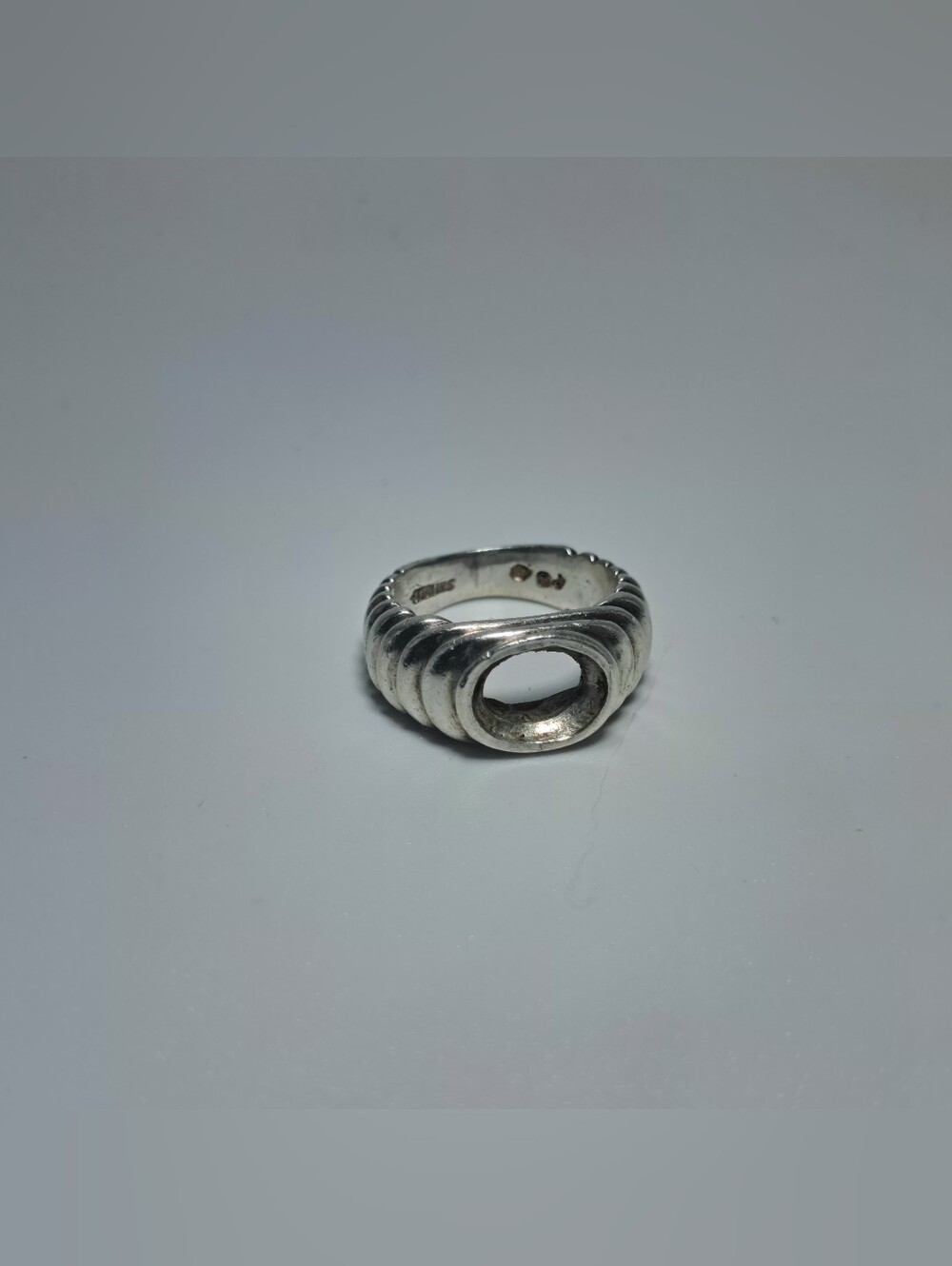 925 Sterling Silver Ribbed Ring Setting - No Stone